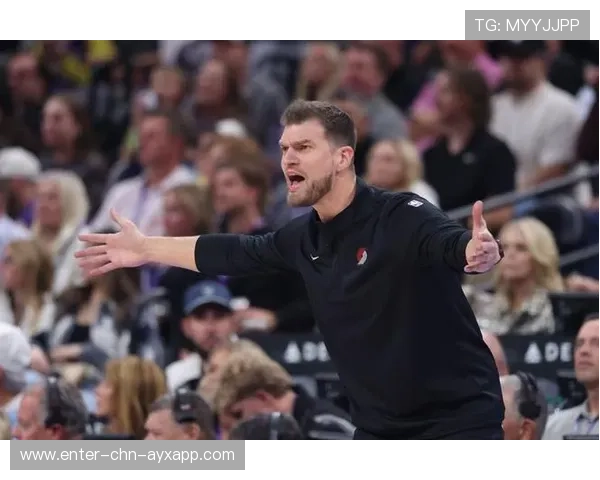 主帅斯普利特被点名：开拓者末节决策成祸首！