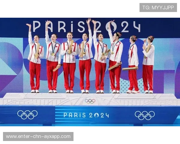 世界冠军在领奖台上跳舞成名场面