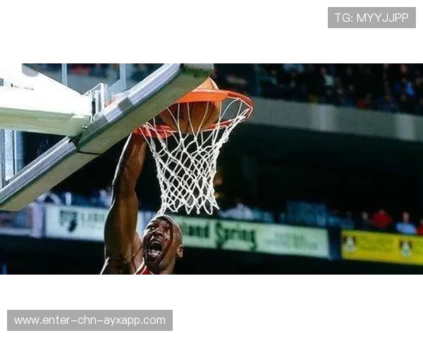 NBA季后赛门票战提前打响,球迷疯狂抢票 NBA季后赛门票战提前打响,球迷疯狂抢票