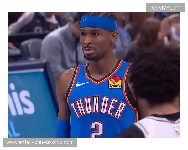 亚历山大急停中距离稳稳命中雷霆气势不减 亚历山大急停中距离稳稳命中雷霆气势不减